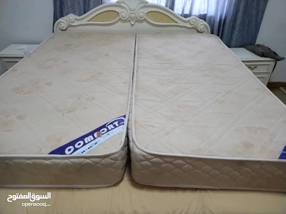 طقم كنب 9 مقاعد مع فرشه مفرد عدد 2