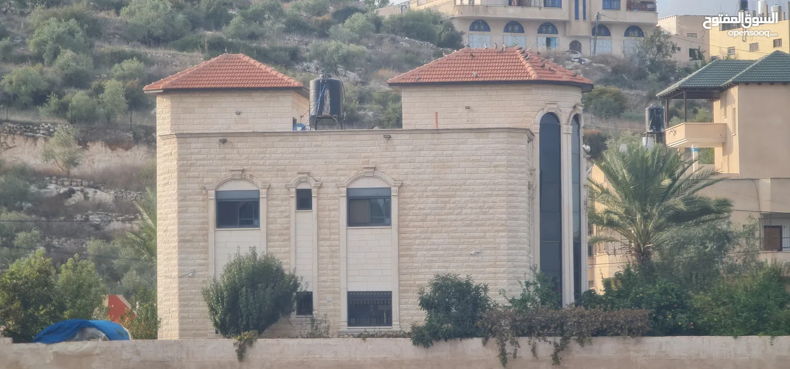 فيلا. للبيع