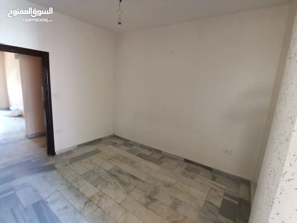 روف و شقة للبيع