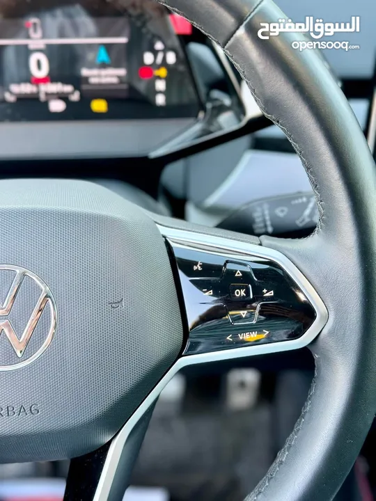 Volkswagen ID.6  - 2022