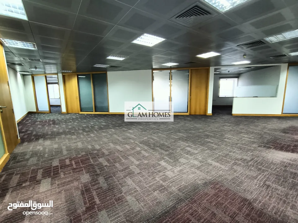 Spacious office for rent at an amazing location Ref: 445H