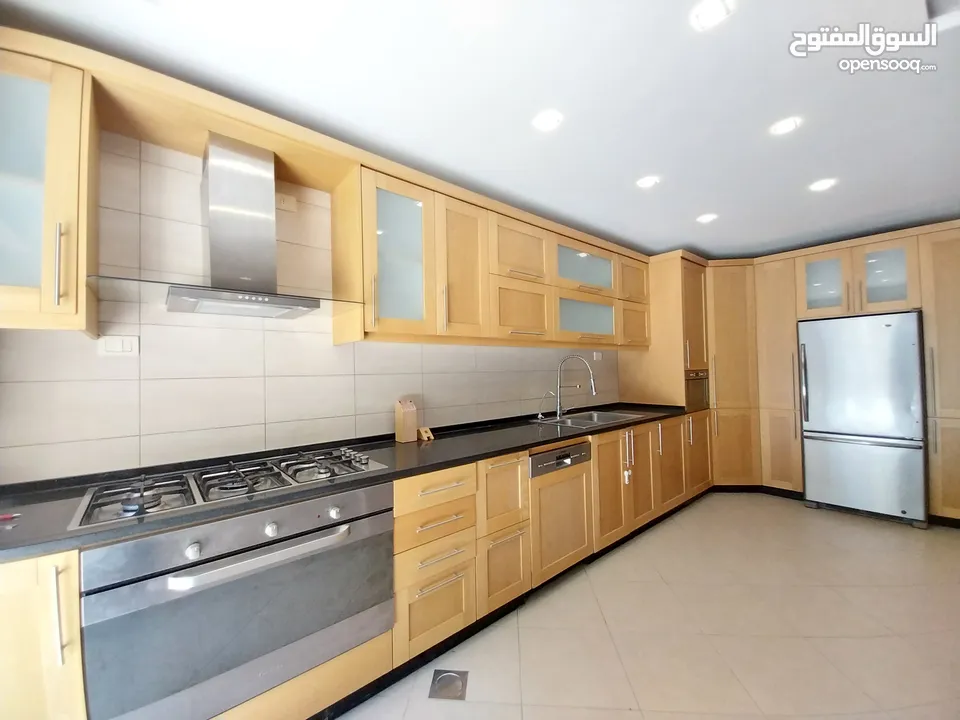 Apartment for rent in abdoun  ( Property 33642 )-174705246