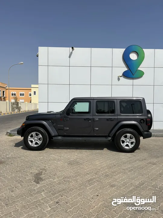 Sahara wrangler 18/19  Clean car ready for adventure استخدام معلمه السياره بريحه وكاله
