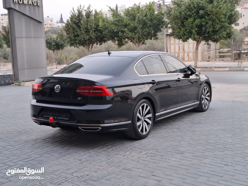 باسات R line بحالة الوكالة