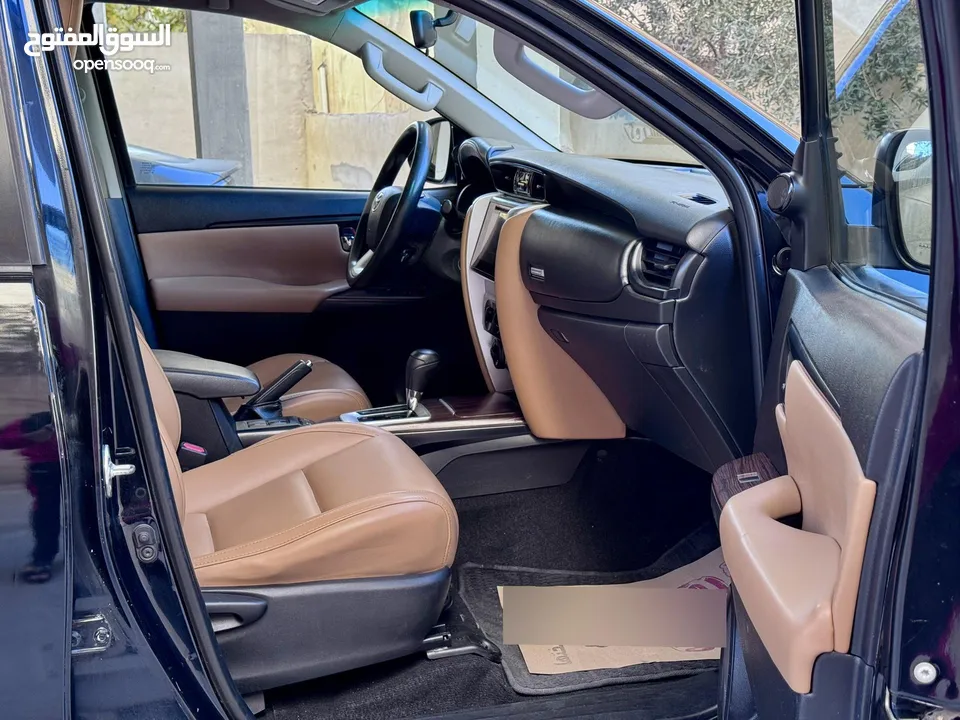 Toyota fortuner 2018 l