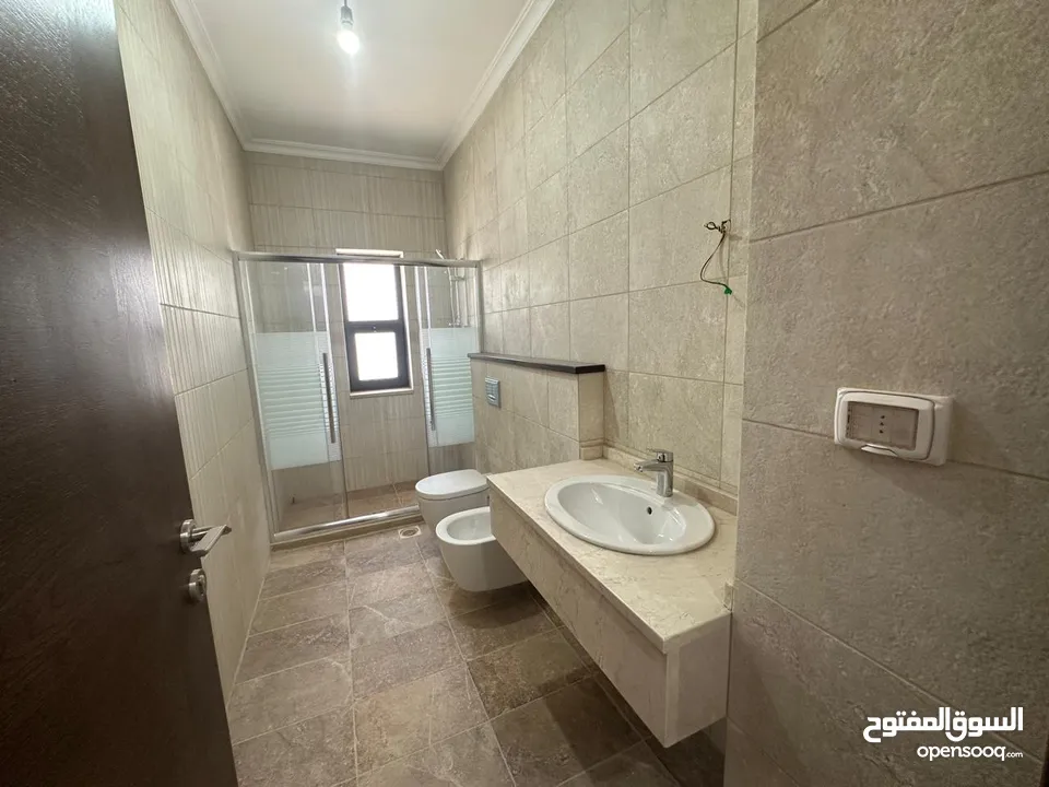 Villa for sale in Airport Road ( Property 42868 )-174804489