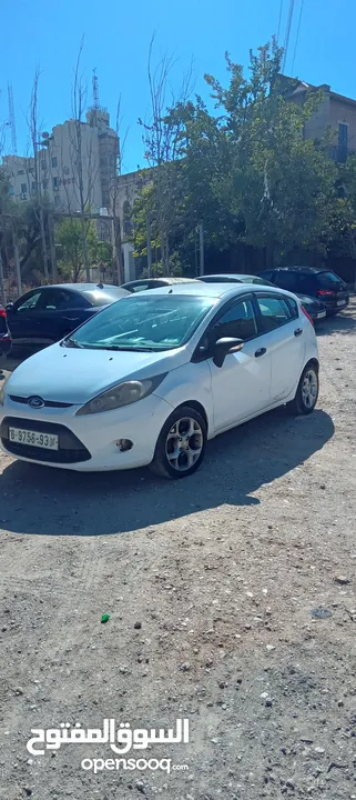 فورد فيستا جير عادي