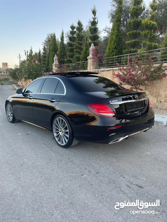 Mercedes benz E300 بحالة الوكالة