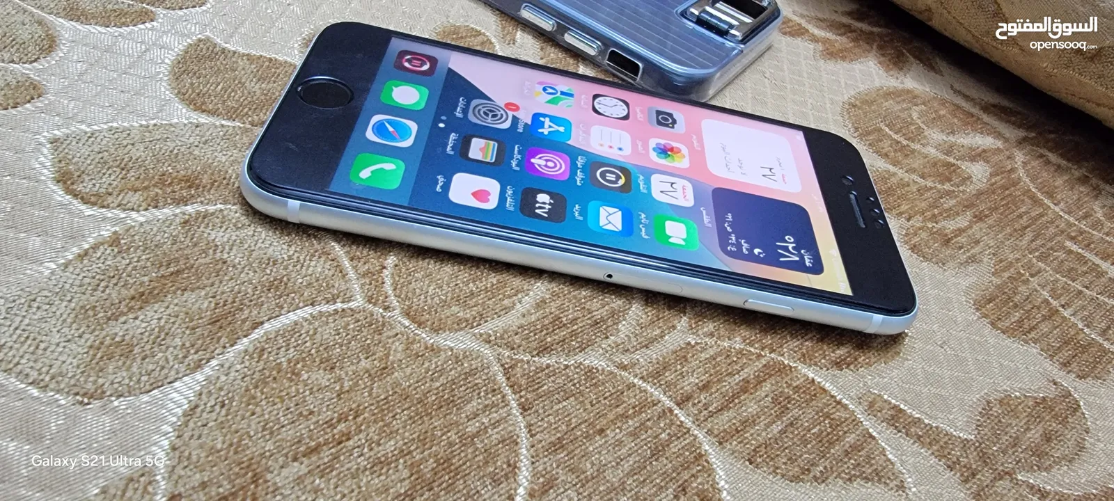 ايفون se بحال الوكاله