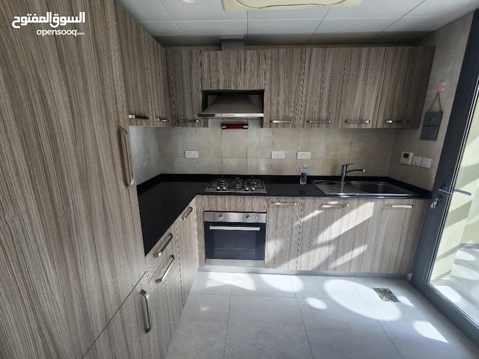 2 BR Freehold Flat For Sale in Muscat Hills