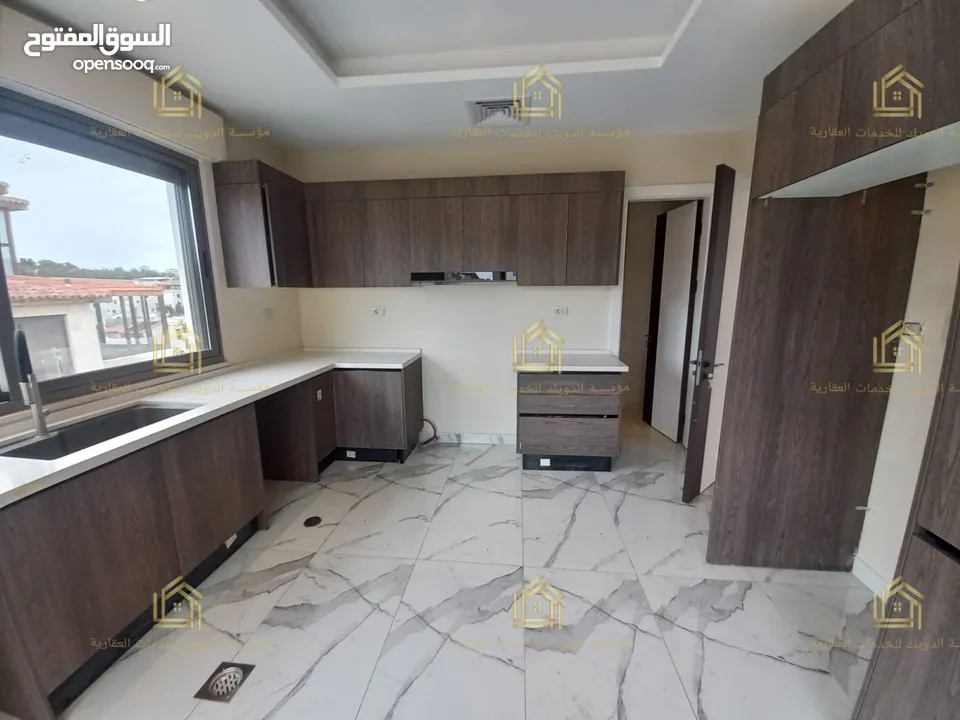 روف جديد لم يسكن مع ترسات بإطلالــــه بانوراما