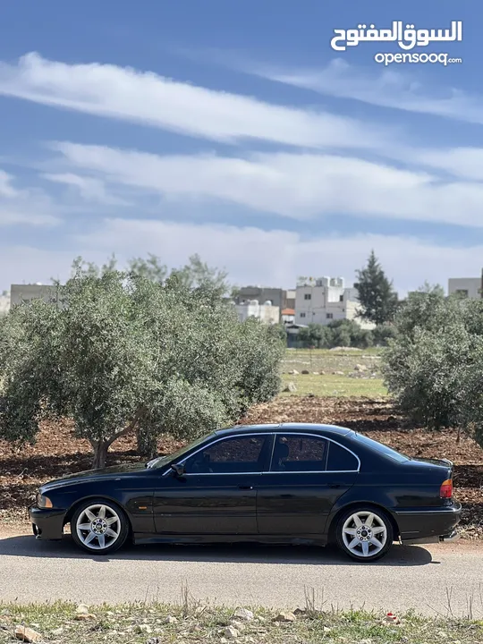 Bmw 520i e39 بي ام دبليو دب جير عادي الرجاء التواصل على رقم بالاعلان  ا2003