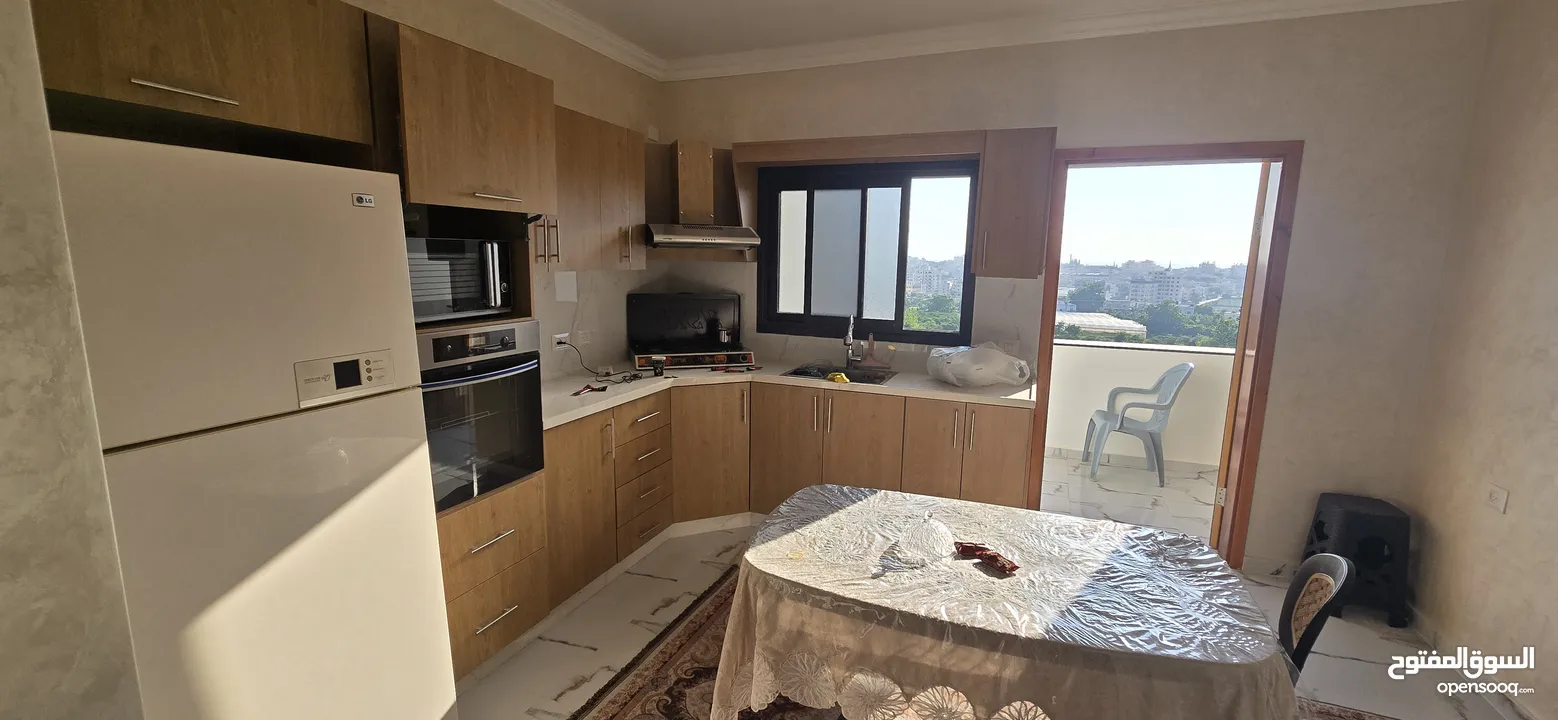 شقق سكنية للإيجار بتشطيبات متكاملة في مدينة طولكرم، مع خيارات مفروشة وغير مفروشة.