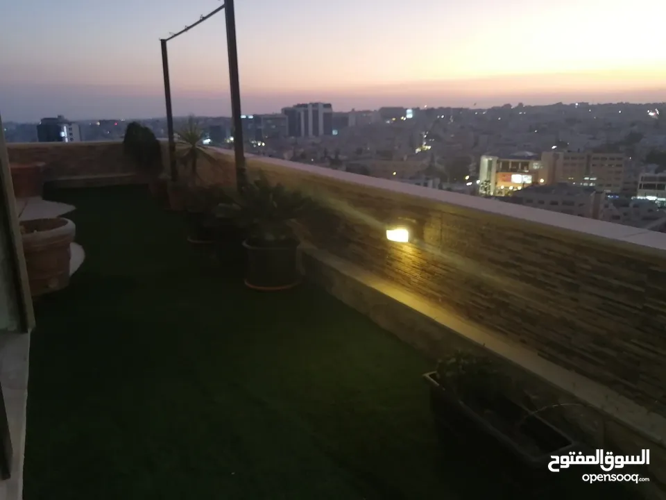 رووف مع ترس مميز للأيجار مفروش  Rooftop with nice viewing Terrace