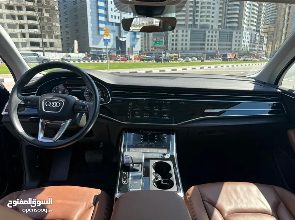 AUDI Q7 2022