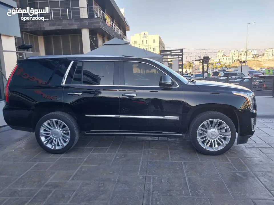 كاديلاك اسكاليد وارد الوكالة قاطع مسافة 29000km فقط صنف platinum