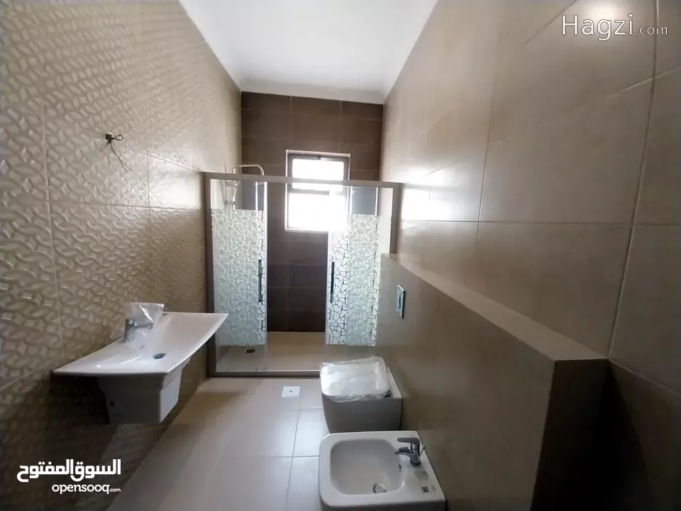 شقة طابق -3 تسوية مع ترس خارجي للبيع في منطقة الرابية ( Property ID : 30037 )