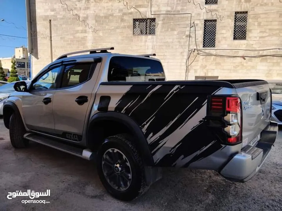 بيك اب ميتسوبيشي L200