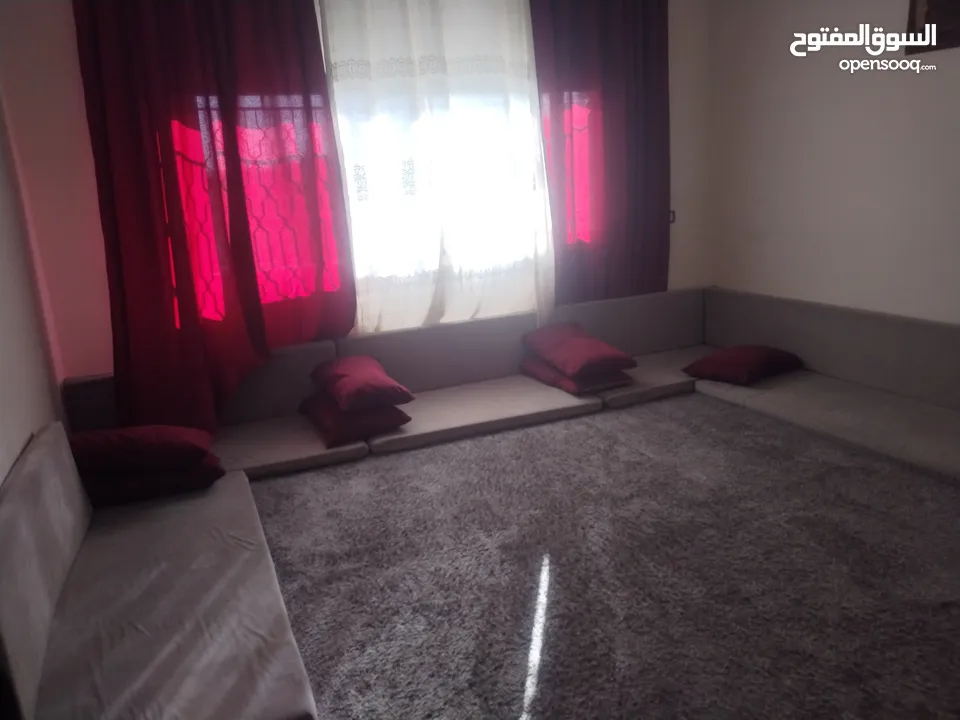 جلسه عربيه البيع بسعر مناسب