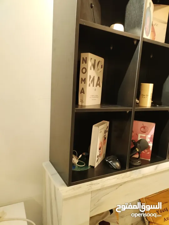 مكتبة خشب الارتفاع 248سم العمق 35سم  العرض 270سم