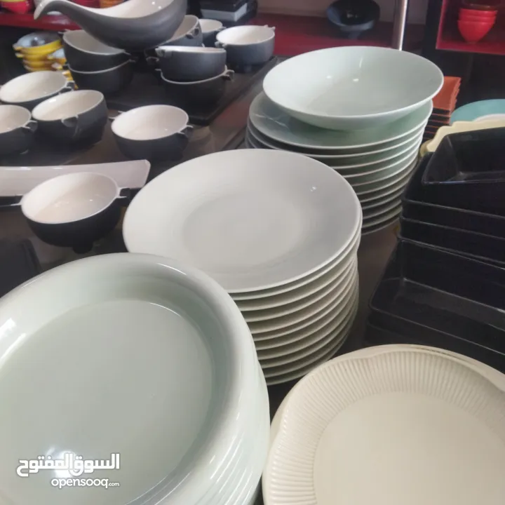 شروة صحون بورسلان للبيع بسعر مغري جدا
