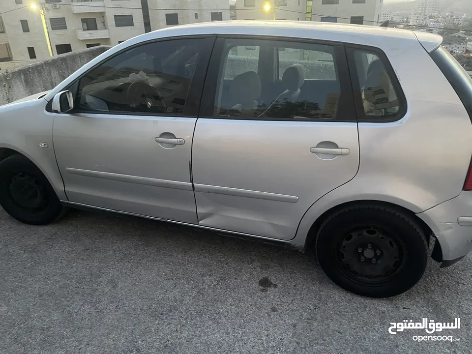 بولو 2004 للبيع موجودة في نابلس لون فضي