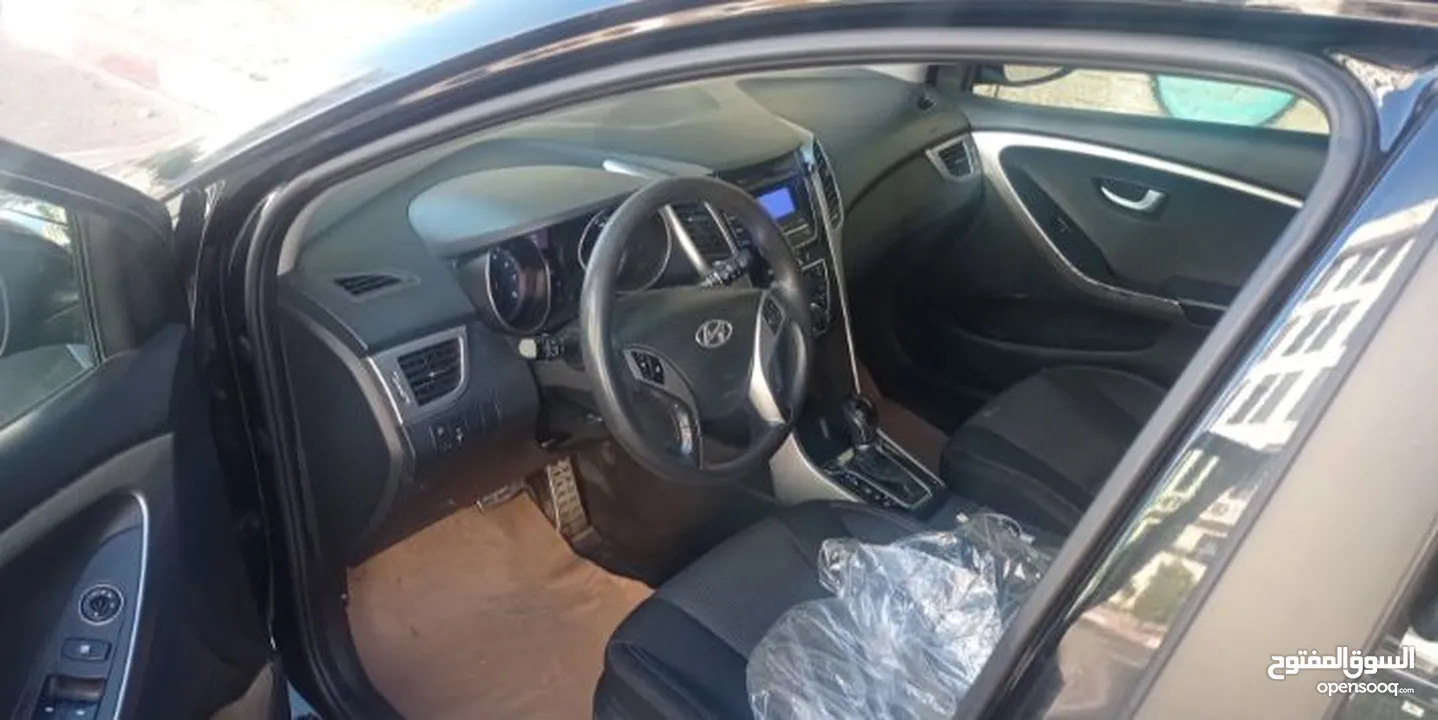 هيونداي i30 سنة 2016 نخب اوتومات مع بانوراما