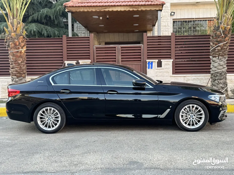 BMW 530e Fully loaded 7 Jayed  Bought from dealership    Abu Khader Automotive  60,000km only