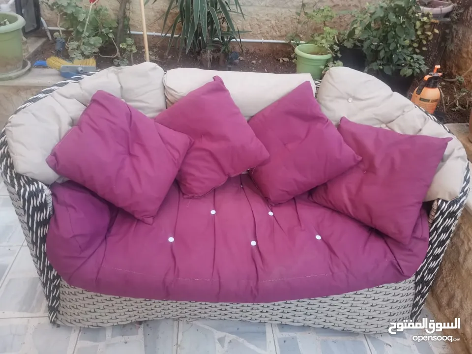 طقم راتان 5 مقاعد مستعمل بحالة الجديد