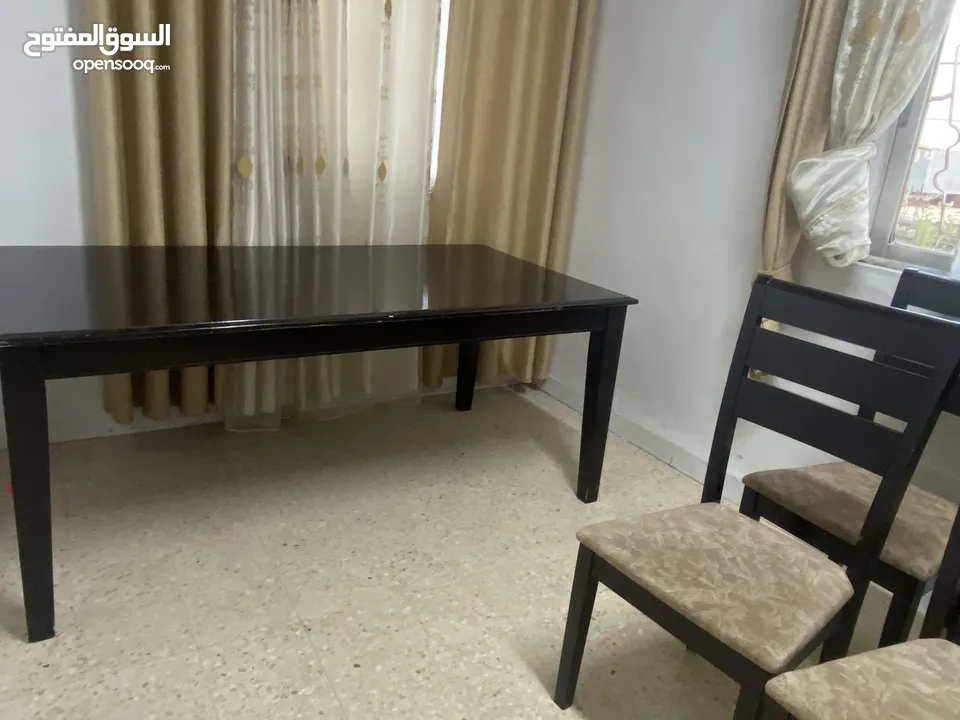 طاولة سفرة خشن اصلي ثقيل