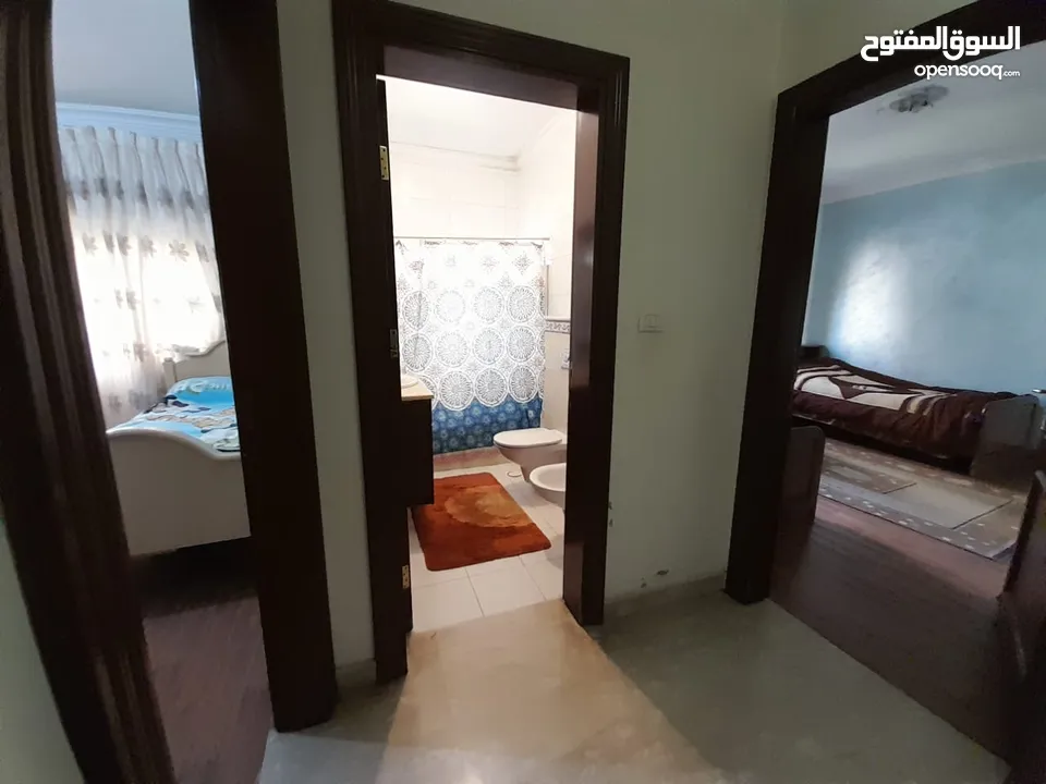شقة ارضية طابقية للبيع 4 نوم في دير غبار