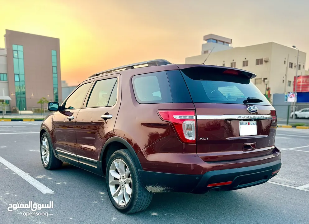 Ford Explorer 2015 XLT excellent condition