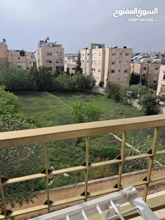 للايجار متاحه من تاريخ 15\6لغايه 27\6شقه محدثه نظام تشطيب كامله فندقي فرش مجهز فندق تفصيل