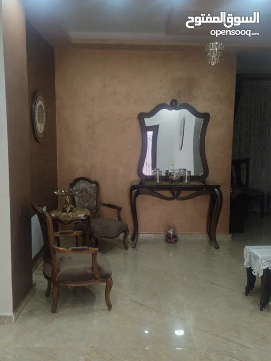 بيت مستقل  4 غرف نوم ماستر روم 4 واجهات حجر بلكونات صالات كراج خزان ماء تدفئه سور حديقه عزل اطلاله ح