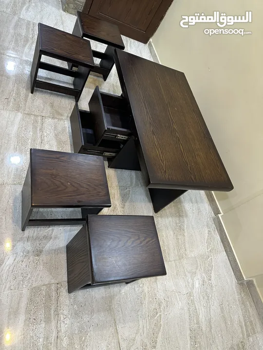 طاولة ضيوف او معيشه