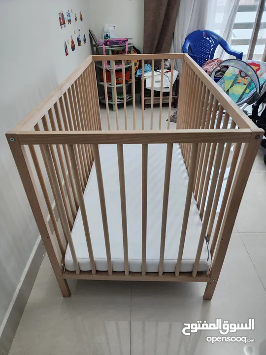 BABY CRIB wooden