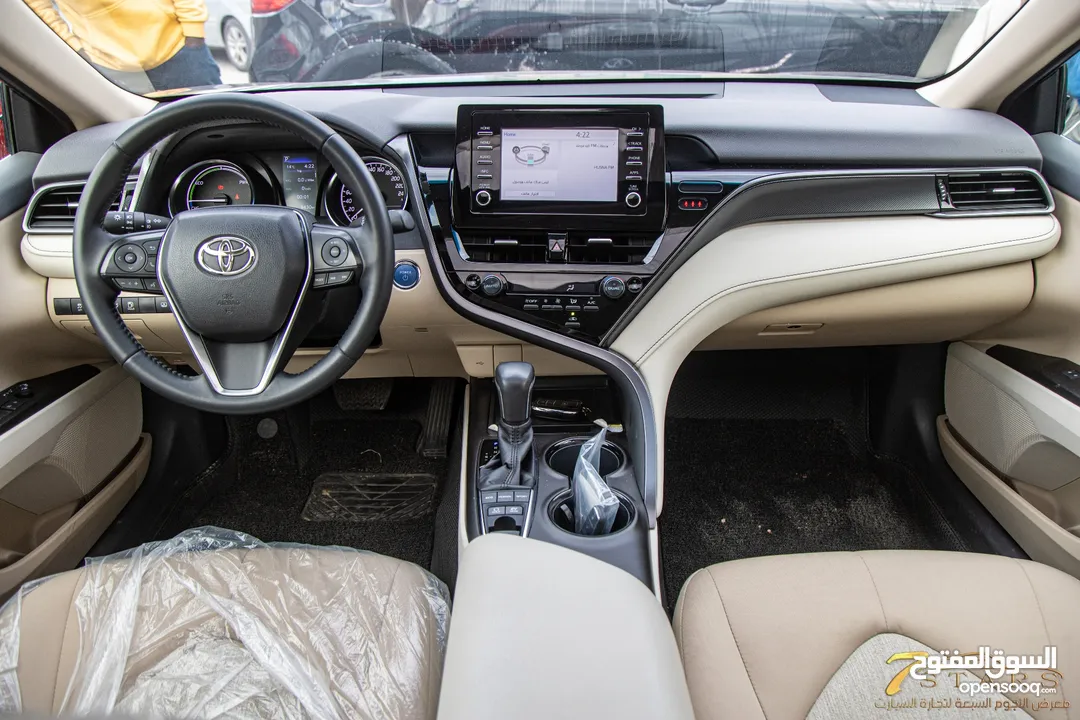 Toyota Camry Gle 2023  السيارة بحالة ممتازة جدا و قطعت مسافة 28000 كم فقط