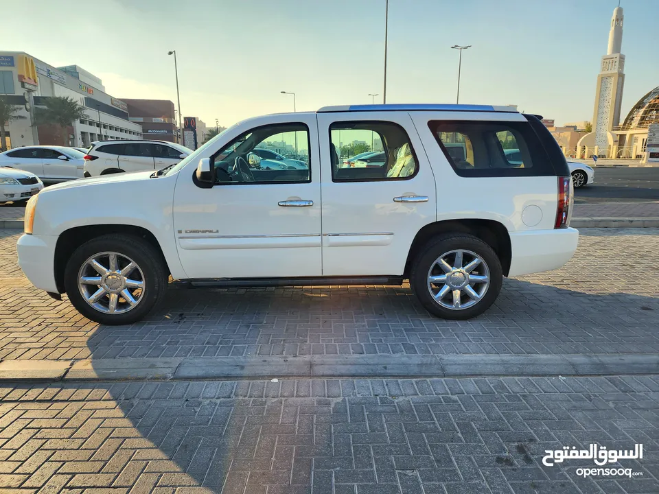 For urgent sale GMC Yukon Denali 2008 للبيع جمس يوكن دنالي 2008