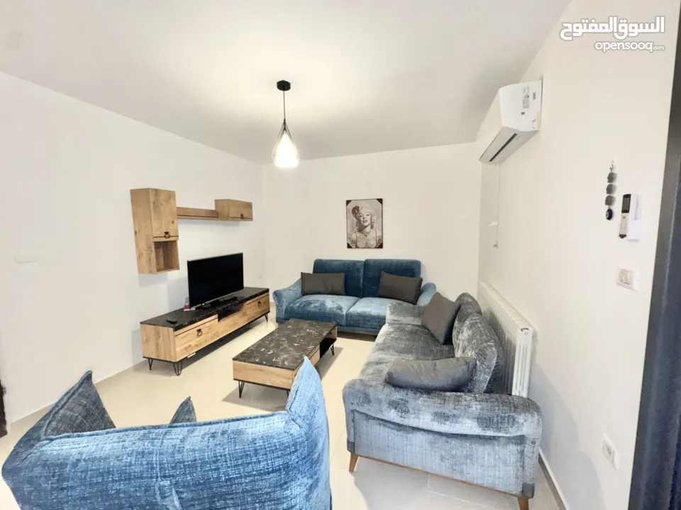 شقة مفروشة مع حديقة ومدخل خاص خلف الانجيلية