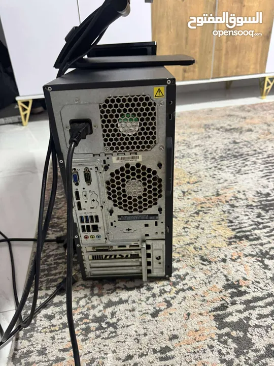 جهاز كمبيوتر Lenovo ThinkCentre + شاشة 144Hz – جاهز للألعاب والعمل!  .........................