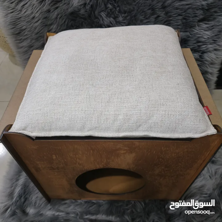 بيوت قطط وكلاب. اسال عن العرض الخاص