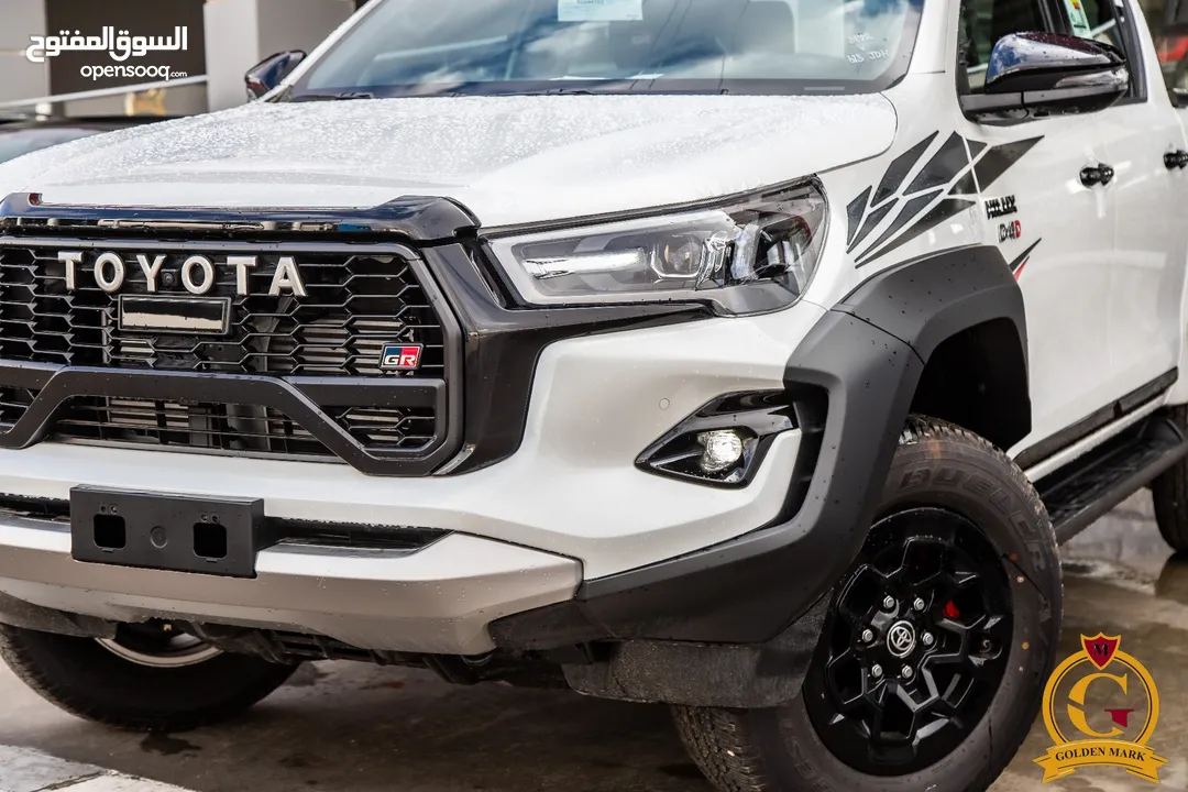 حصريا Toyota Hilux GR 2024