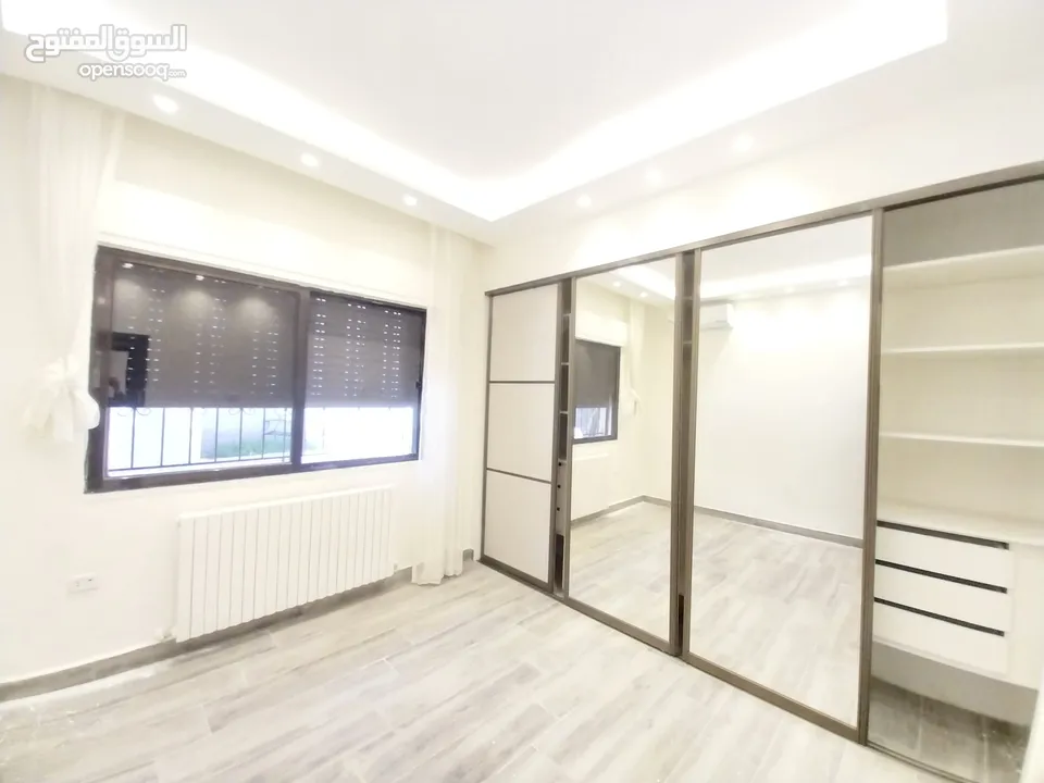 شقة غير مفروشة للإيجار 200م2 ( Property 19443 )-174977282