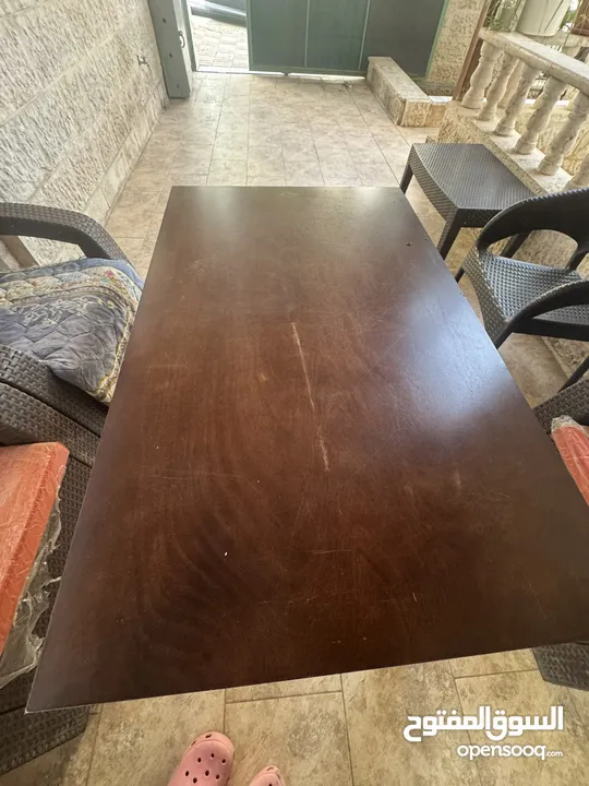 طاوله للبيع حديقه