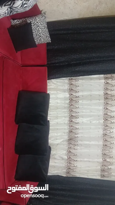 طقم كنب للبيع مستعمل بحاله جيده وسبب البيع للتغيير