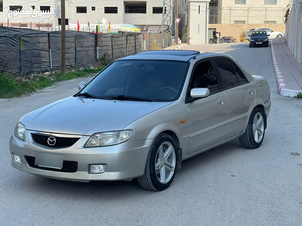 mazda 323 2004