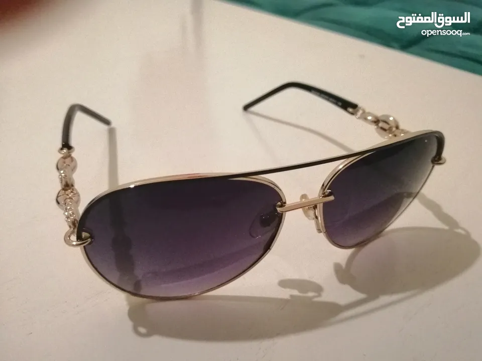 نظاره نسائيه وكاله عالميه GUCCI