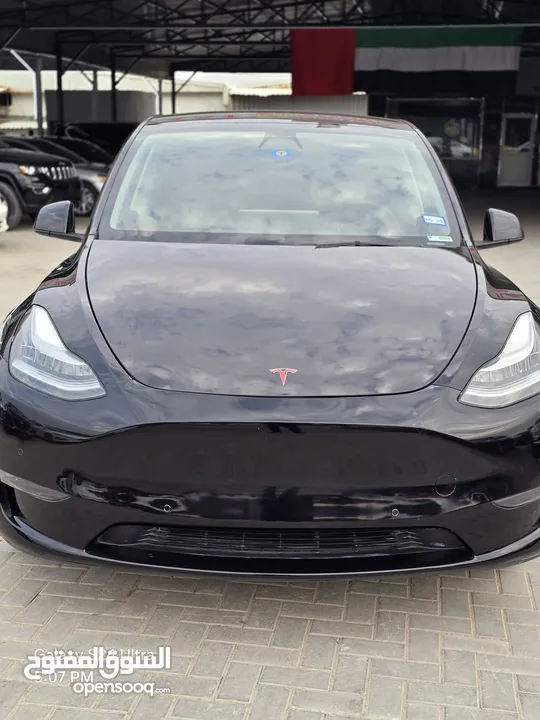 tesla model y 2022