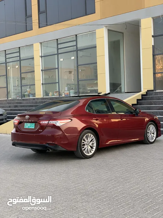 Toyota Camry XLE 2018 model