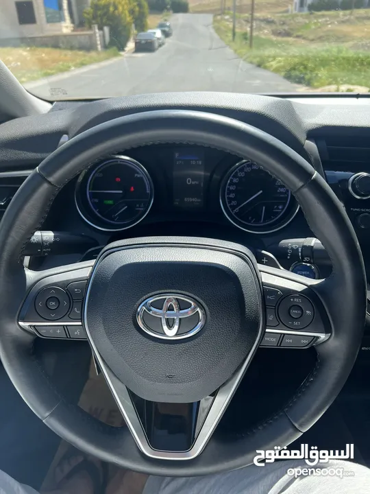 Toyota camry 2019 se sport للبيع بداعي السفر جمرك قبل 3 شهور